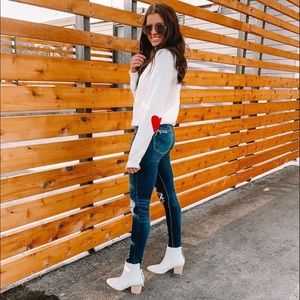 CHICWISH HEART SWEATER